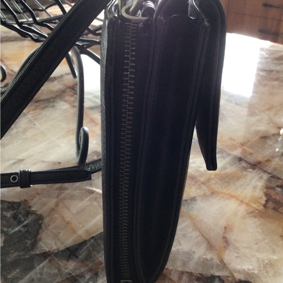 Matt & Nat crossbody Purse - Picture 6 of 8